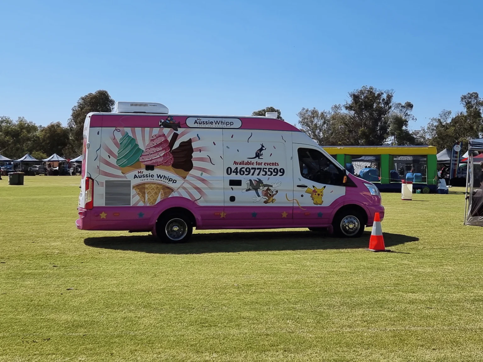 Why Ice Cream Carts Are Trending in Outdoor Events and Weddings